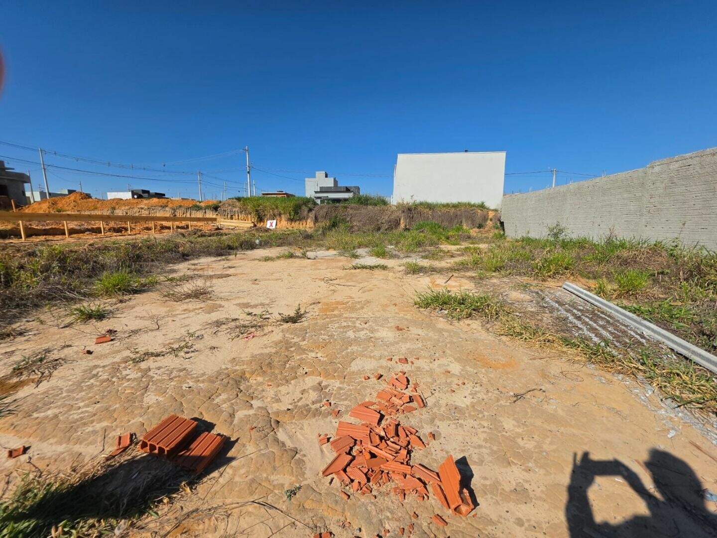 Terreno à venda no Jardim Bom Sucesso: 