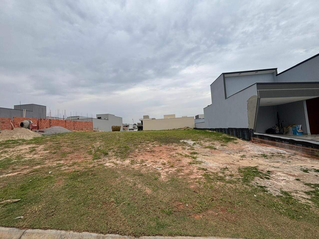 Terreno à venda no Jardim Eldorado: 
