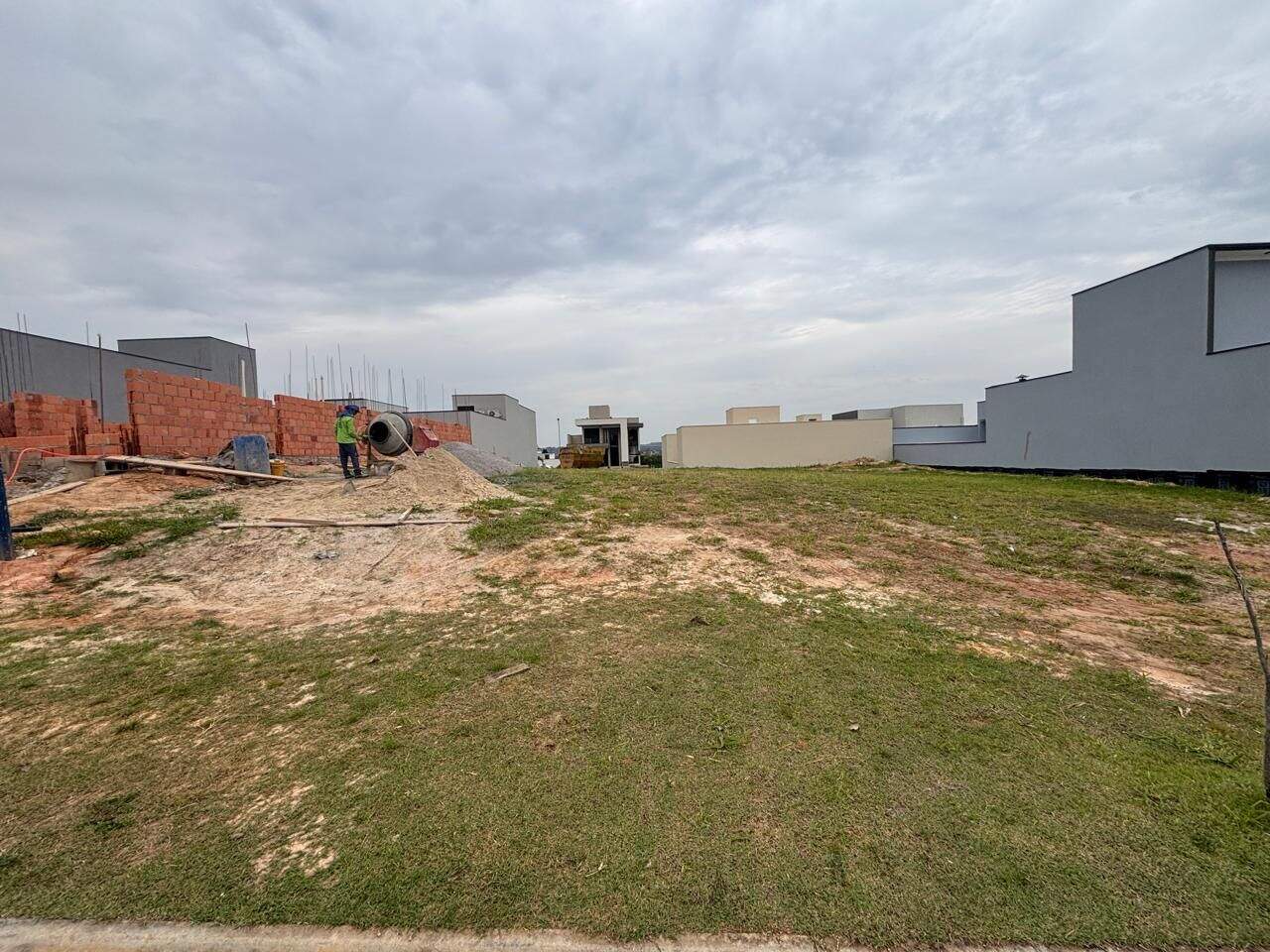 Terreno à venda no Jardim Eldorado: 