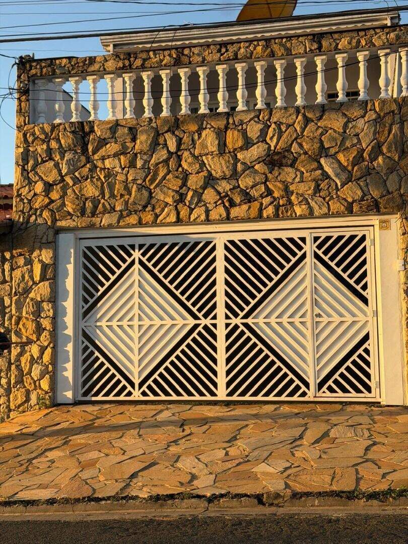 Sobrado para aluguel no Jardim do Valle II: 