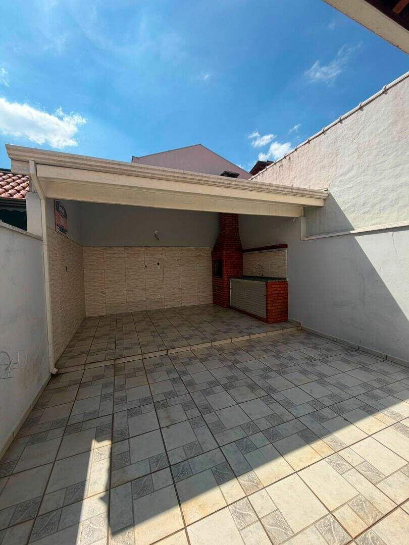 Sobrado para aluguel no Jardim do Valle II: 