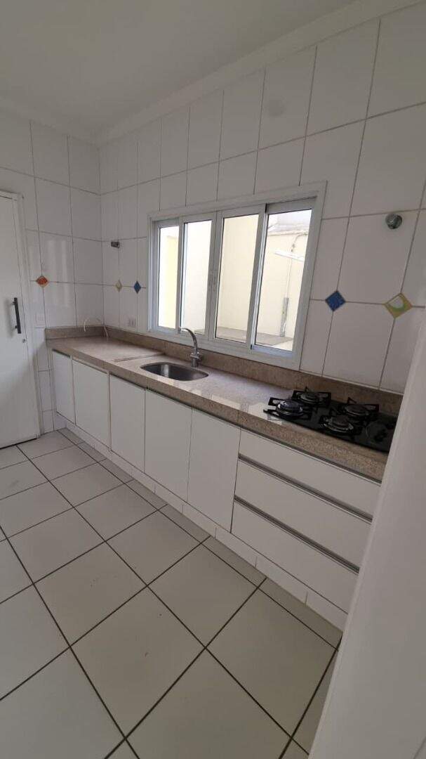 Sobrado para aluguel no Jardim Villa Romana: 