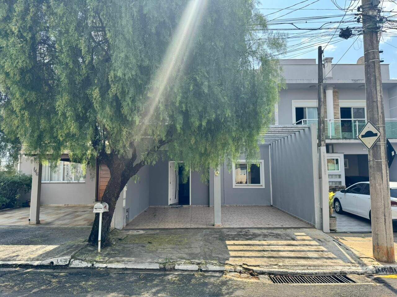 Sobrado à venda no Portal das Acácias: 