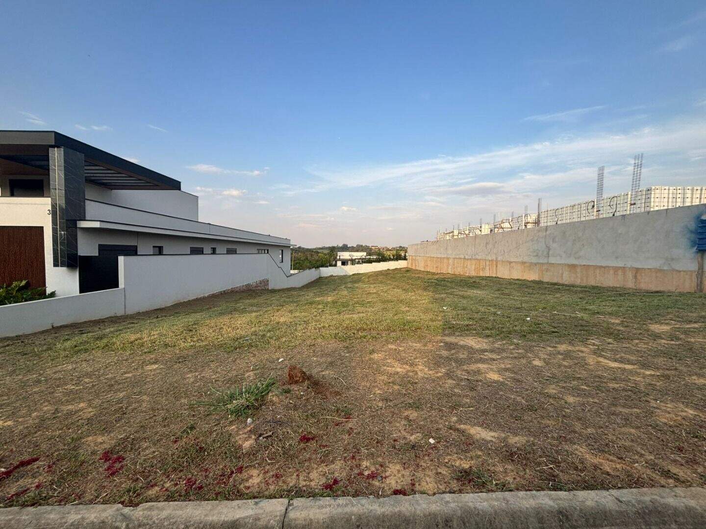 Terreno à venda no Jardim Quintas da Terracota: 