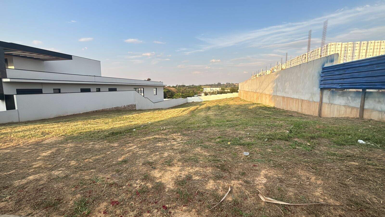 Terreno à venda no Jardim Quintas da Terracota: 