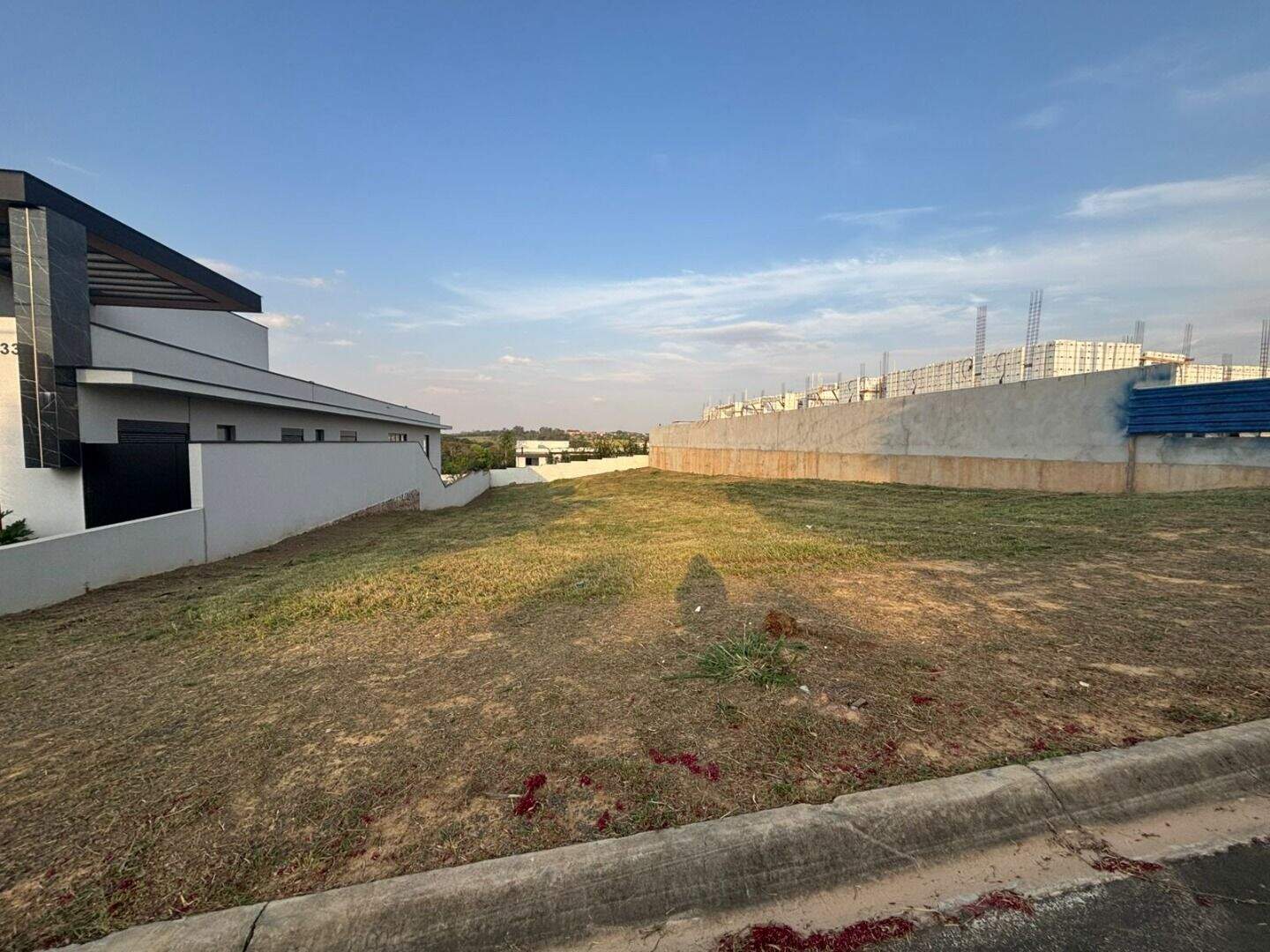 Terreno à venda no Jardim Quintas da Terracota: 