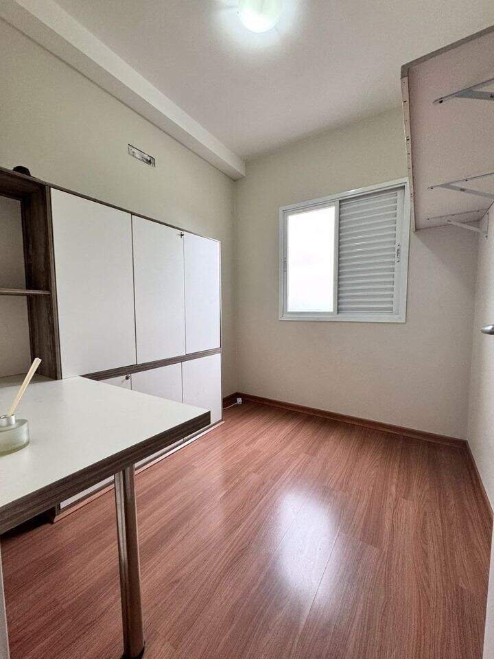 Apartamento à venda no Jardim Sevilha: 