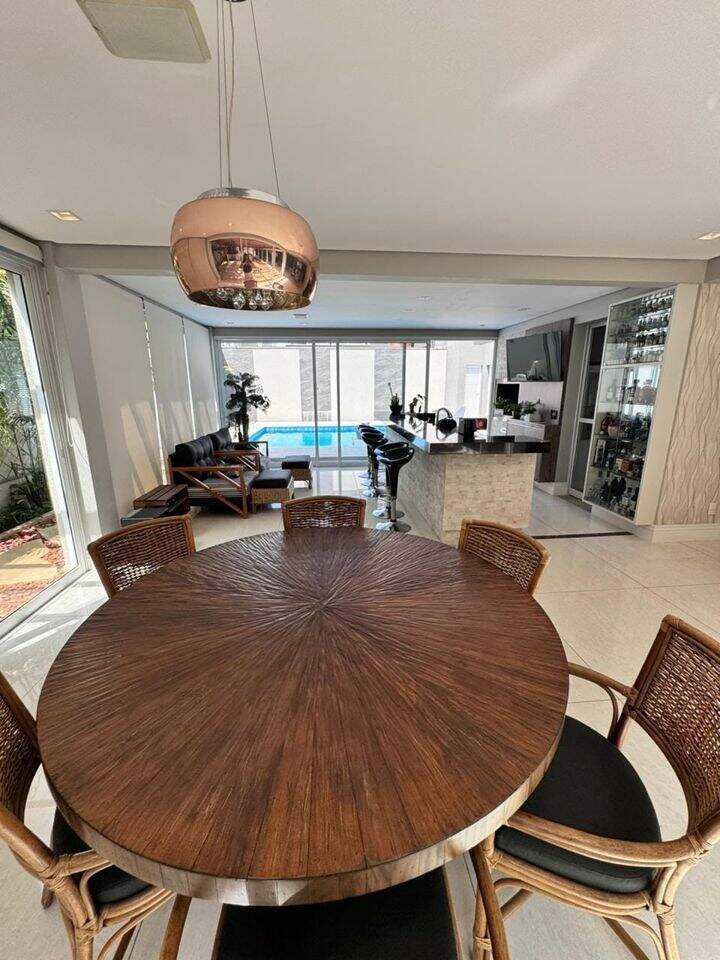 Casa à venda no Jardim Residencial Helvétia Park III: 