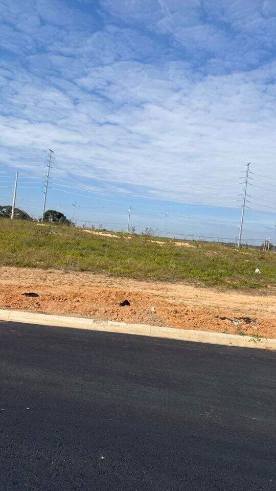 Terreno à venda no Jardim dos Sabiás: 