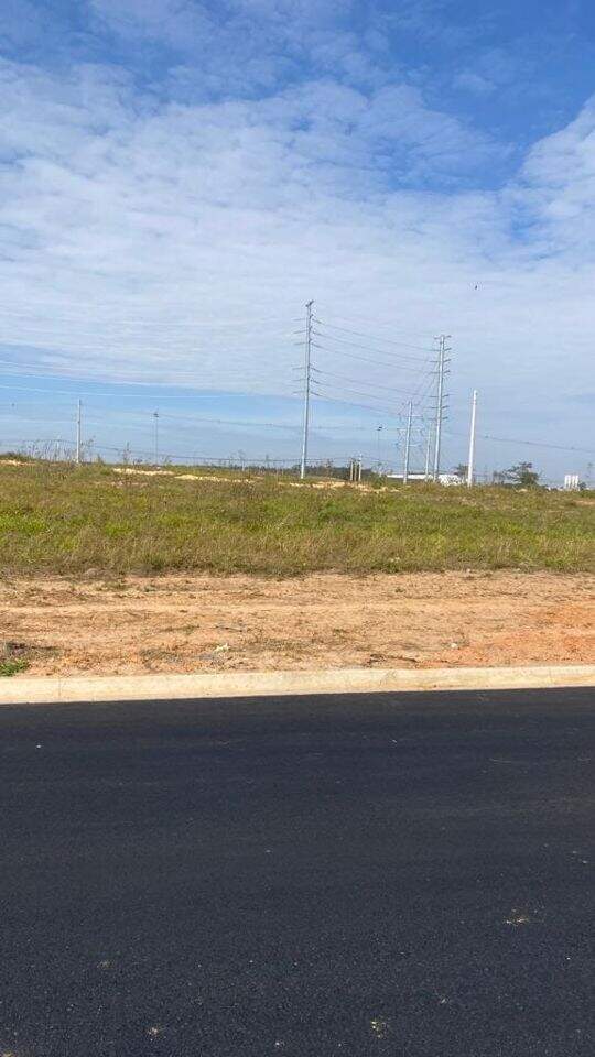 Terreno à venda no Jardim dos Sabiás: 