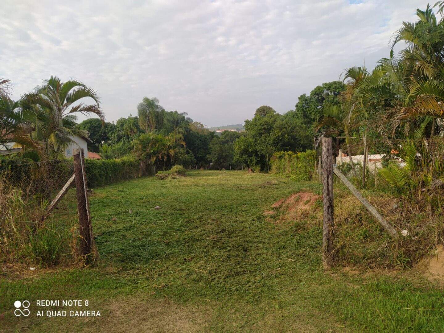 Terreno à venda no Terras de Santa Rosa: 