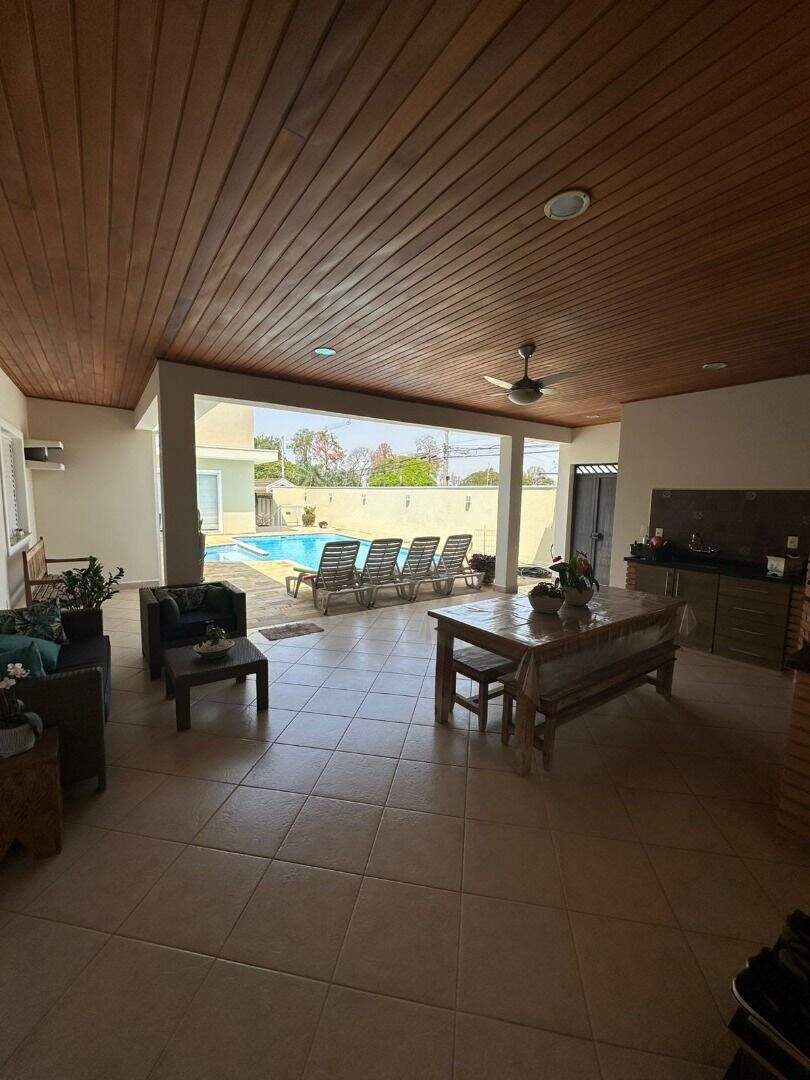 Casa à venda no Chácara Areal: 