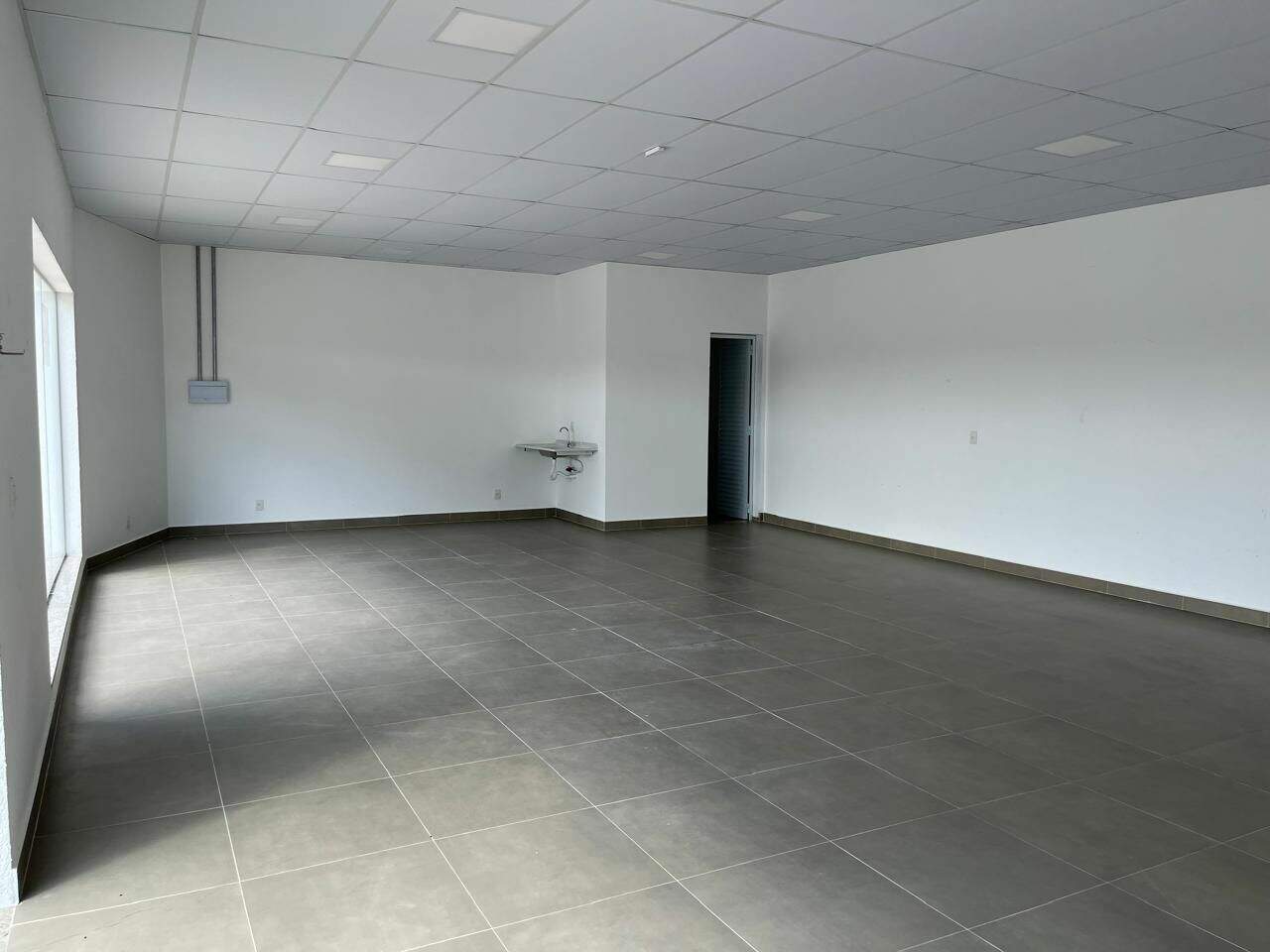 Sala para aluguel no Jardim Santiago: 