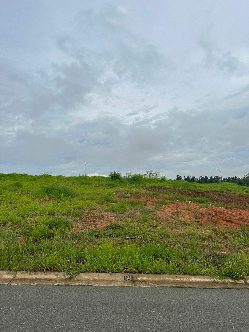 Terreno à venda no Chácaras Alvorada: 