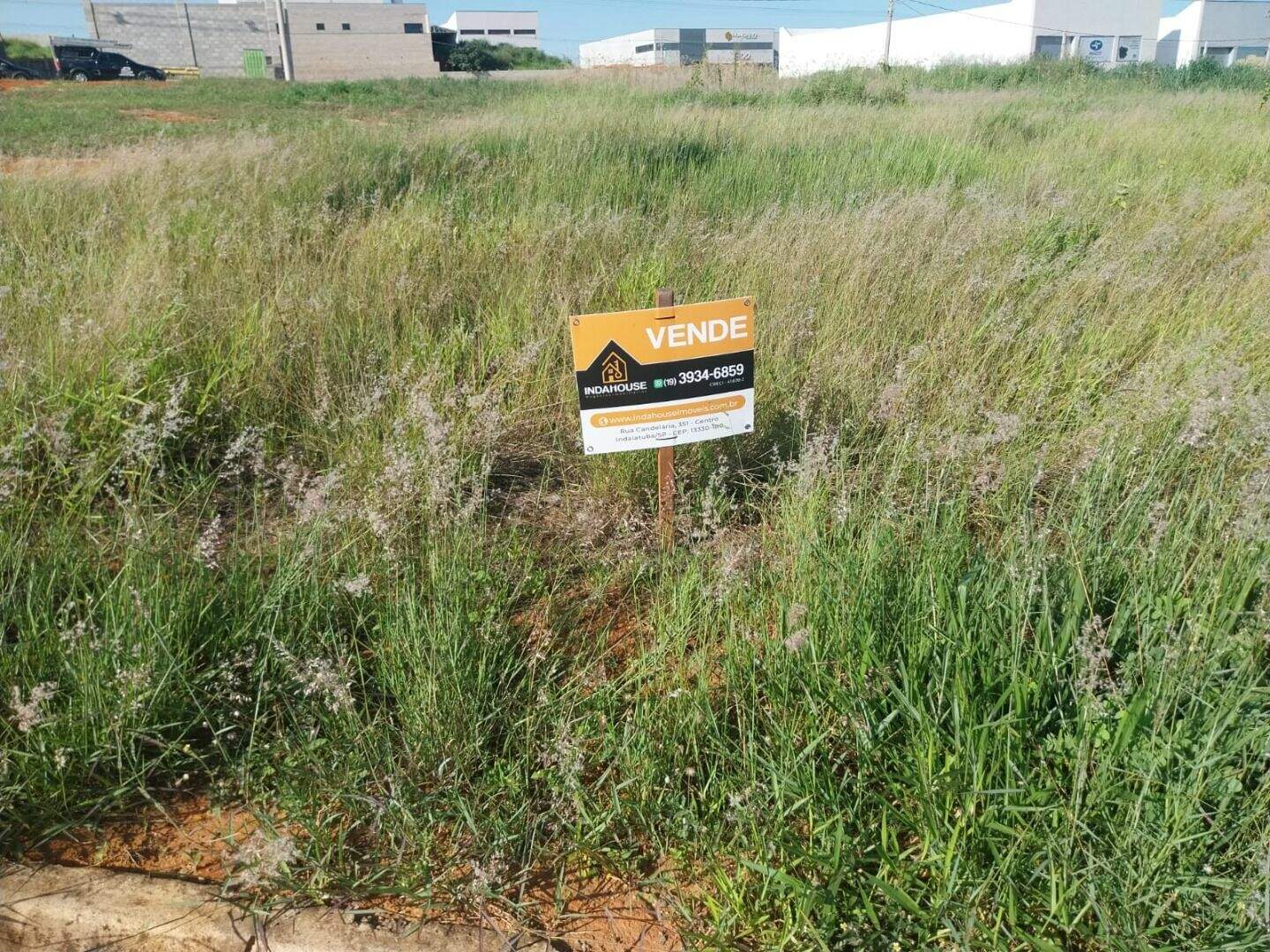 Terreno à venda no Europark Comercial: 
