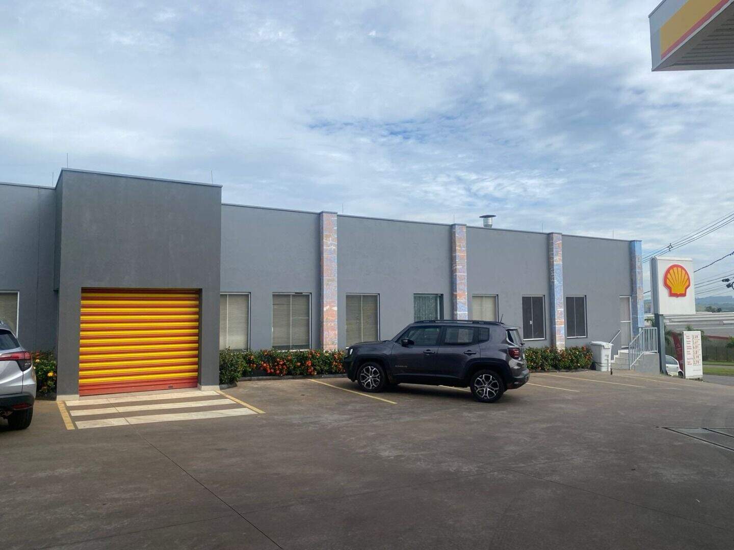 Sala para aluguel no Europark Comercial: 