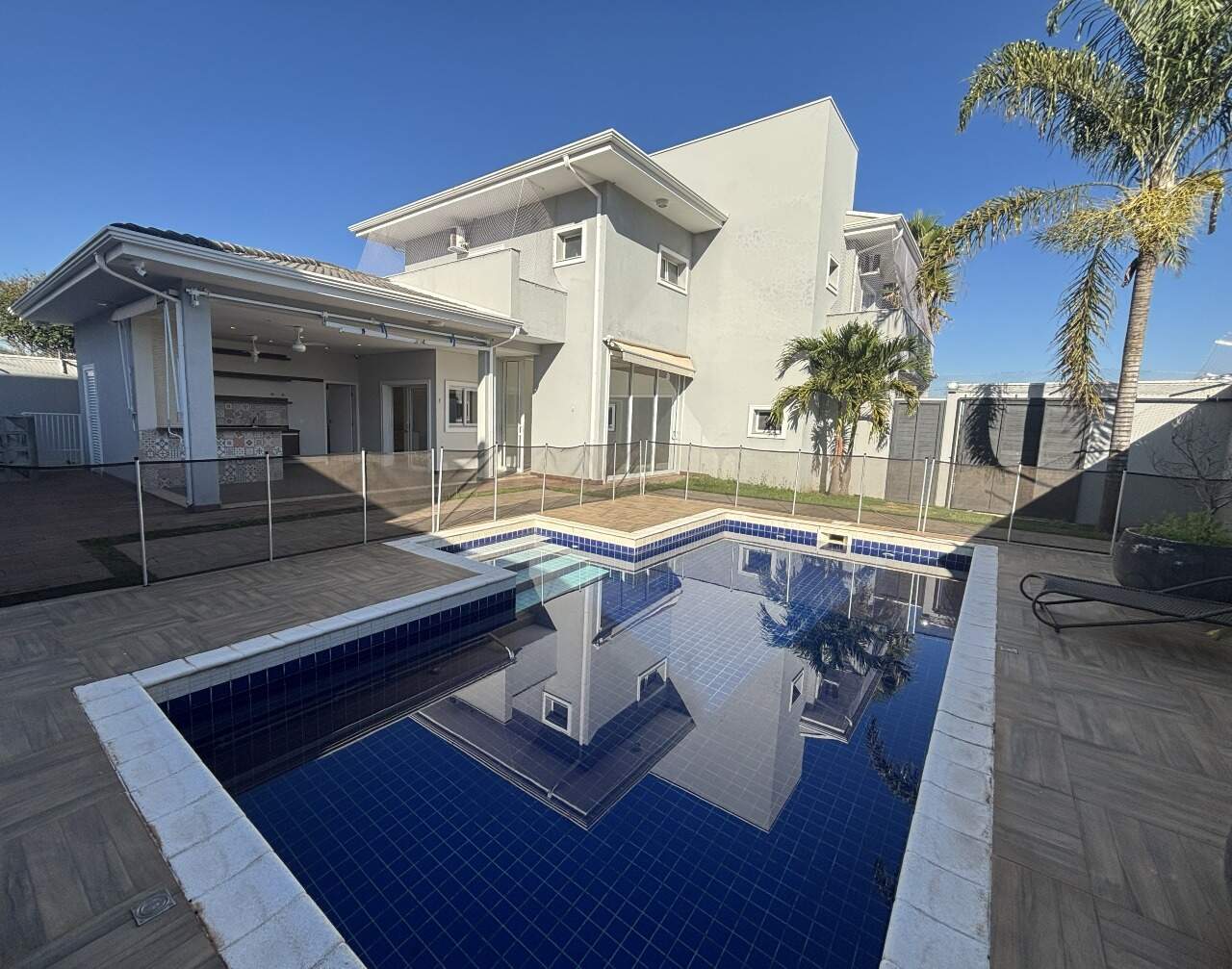 Casa para aluguel no Jardim dos Lagos: 