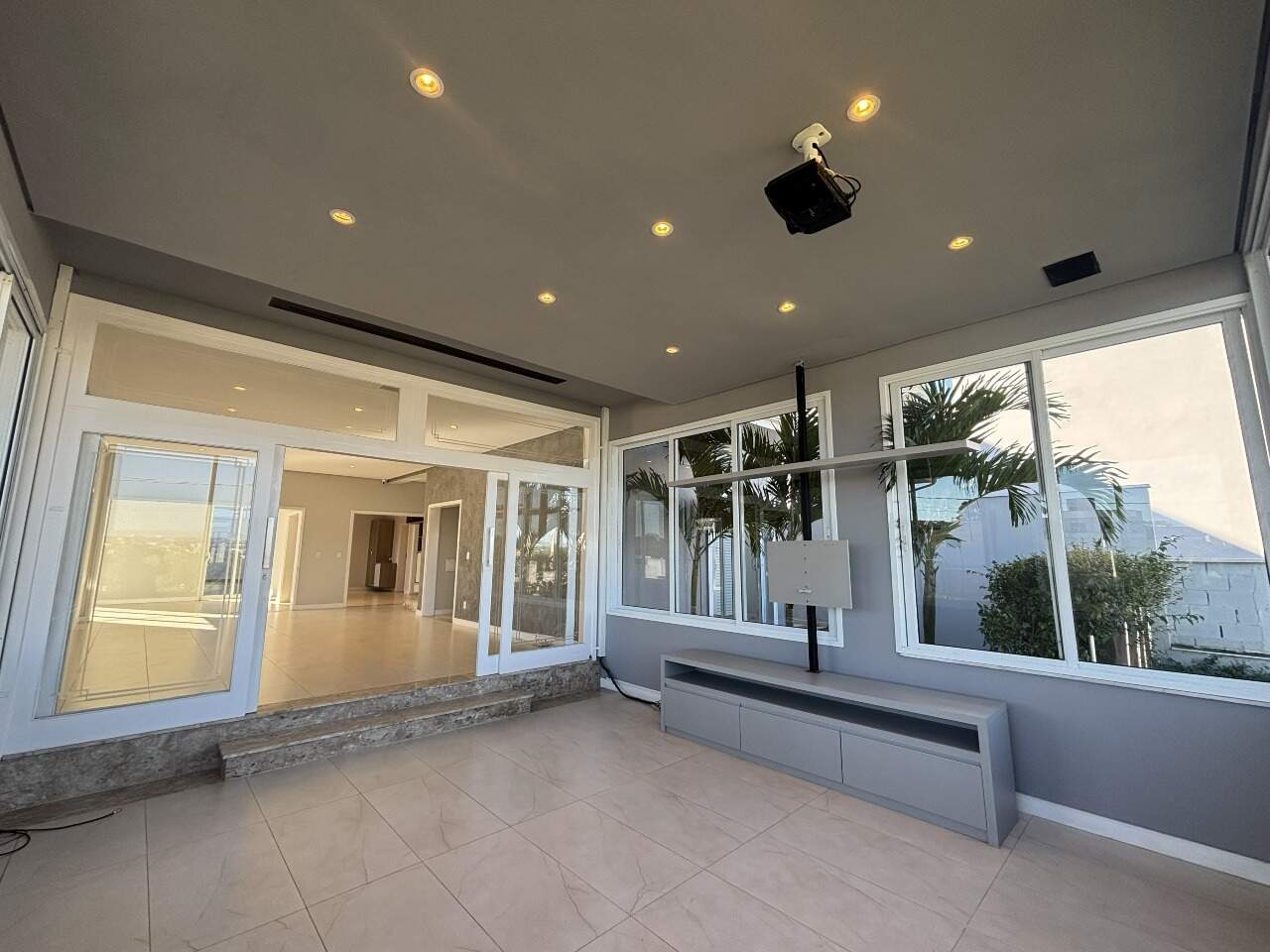 Casa para aluguel no Jardim dos Lagos: 