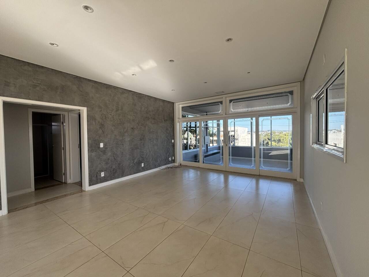 Casa para aluguel no Jardim dos Lagos: 