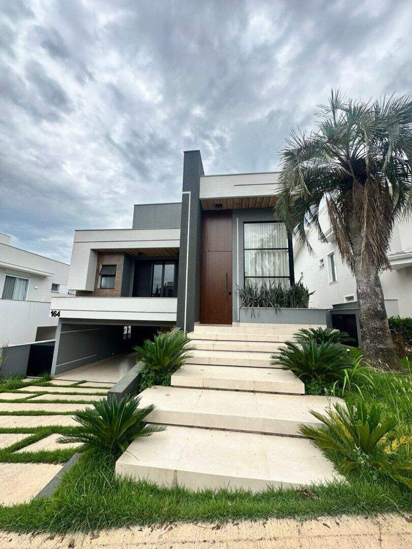 Sobrado à venda no Jardim Vila Paradiso: 