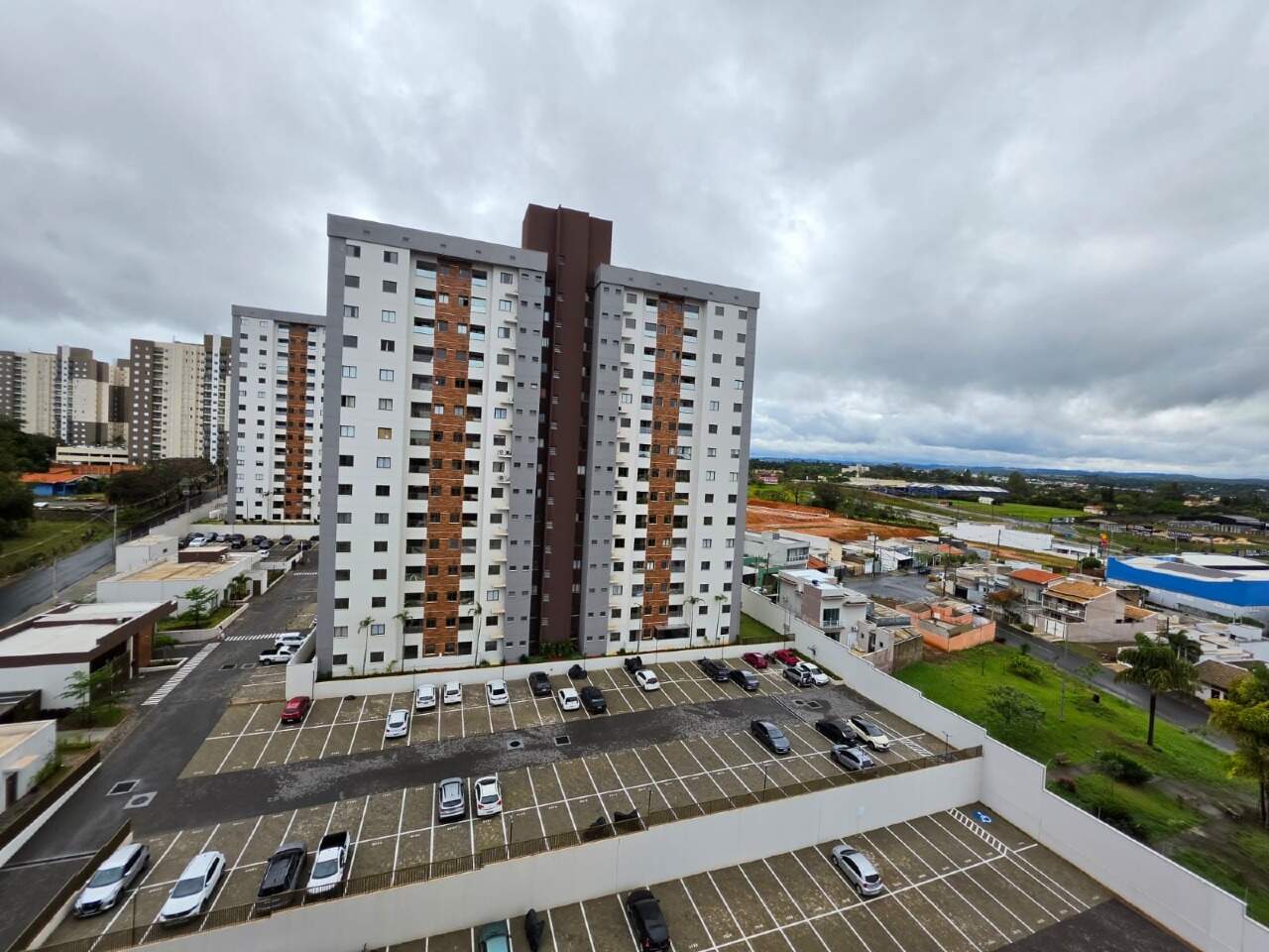 Apartamento para aluguel no Jardim Santiago: 