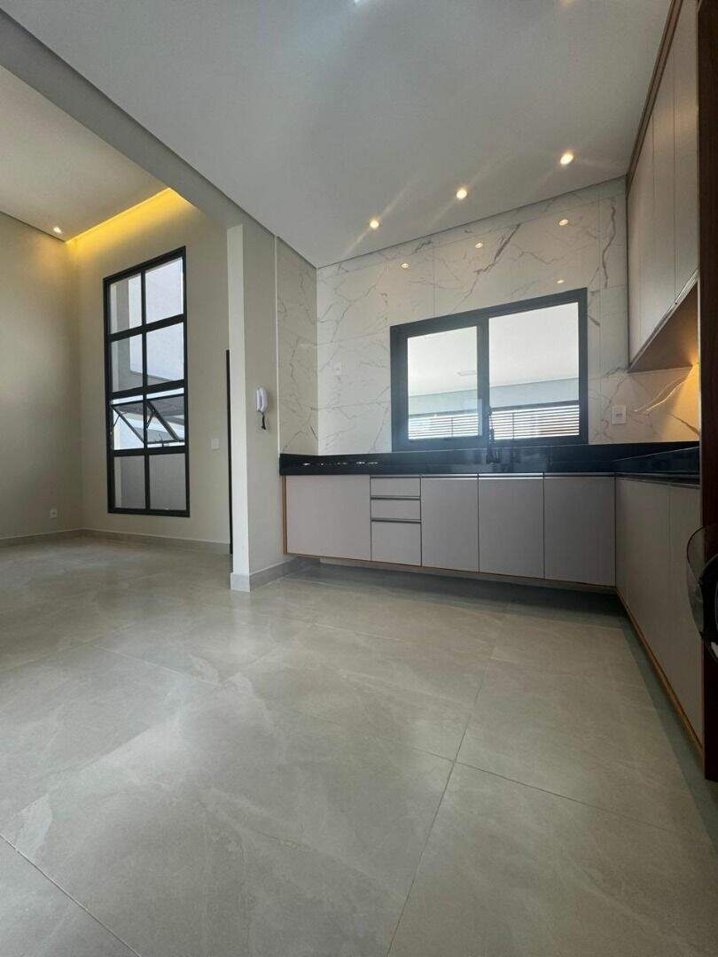 Casa à venda no Jardim Bom Sucesso: 