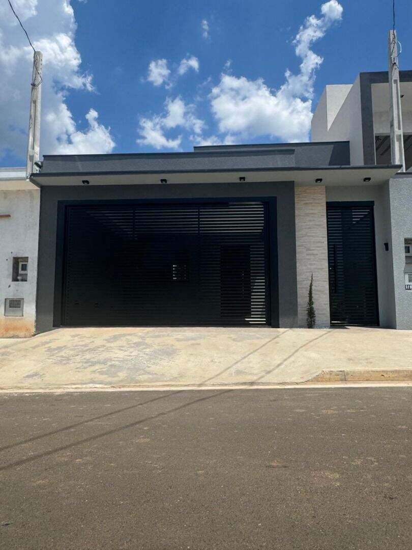 Casa à venda no Jardim Bom Sucesso: 