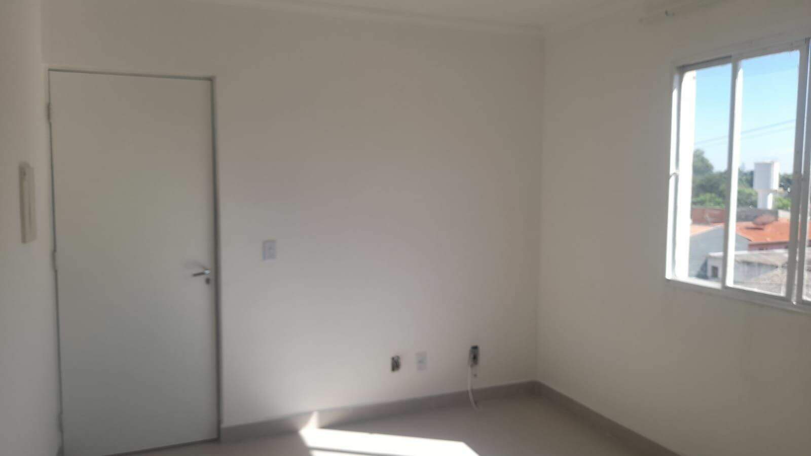 Casa à venda no Jardim Tancredo Neves: 