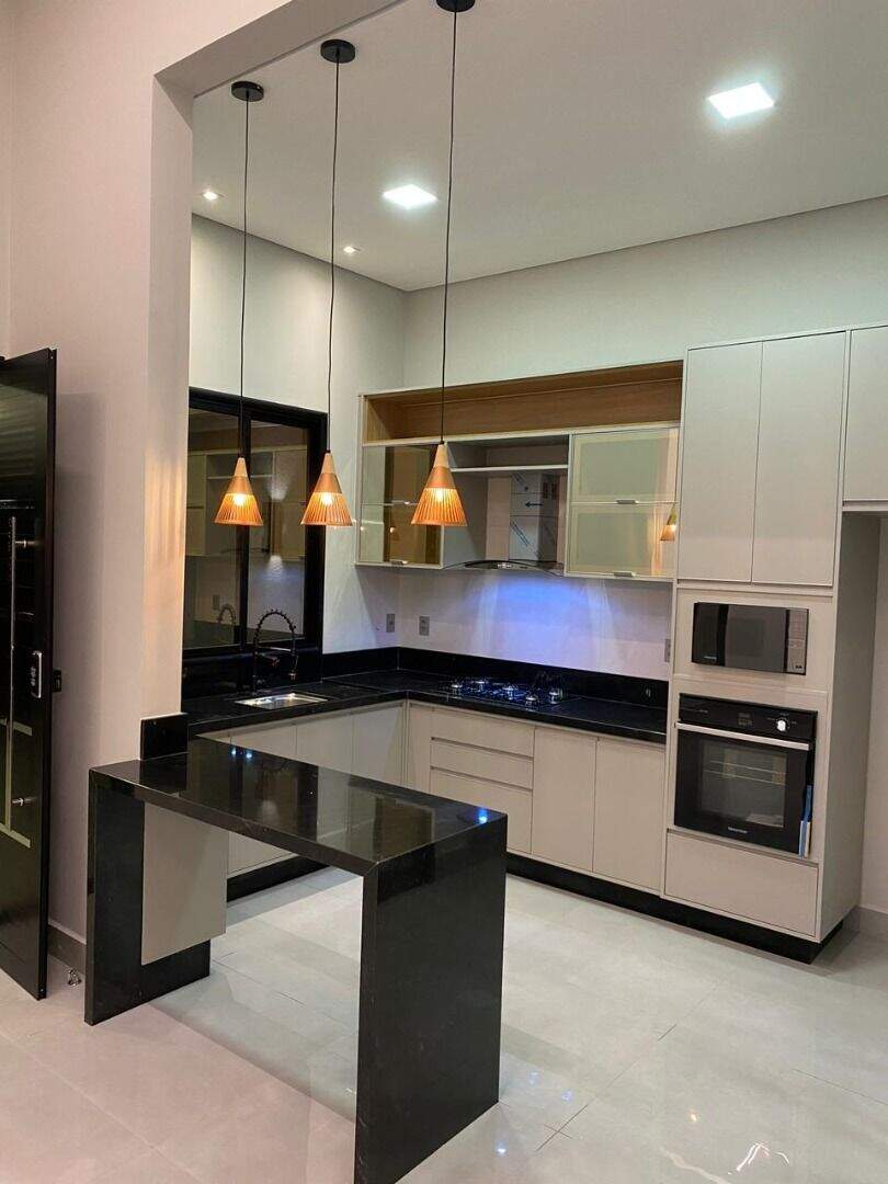 Casa à venda no Jardim Monte Carlo: 