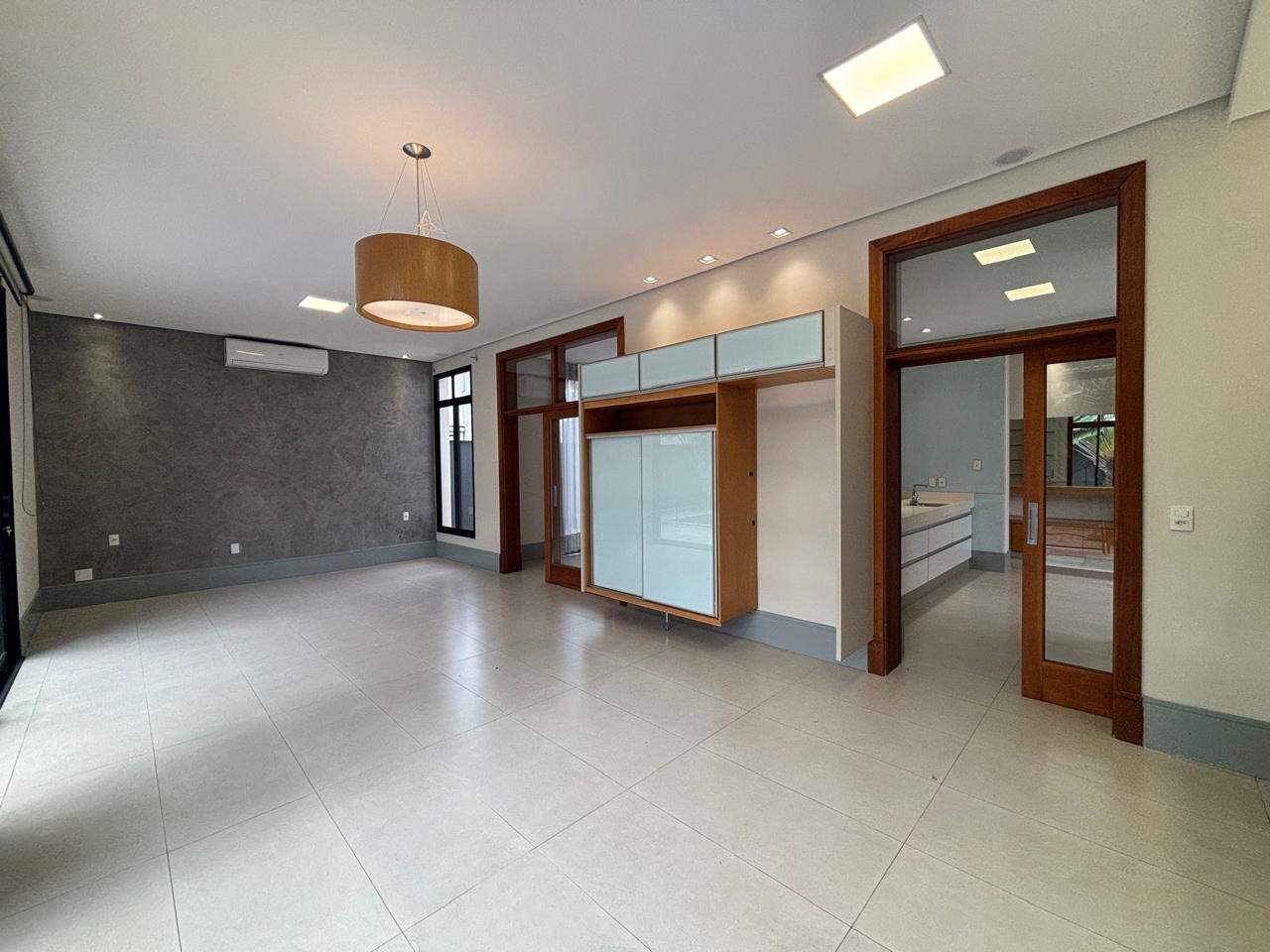 Casa à venda no Jardim Maison du Parc: 
