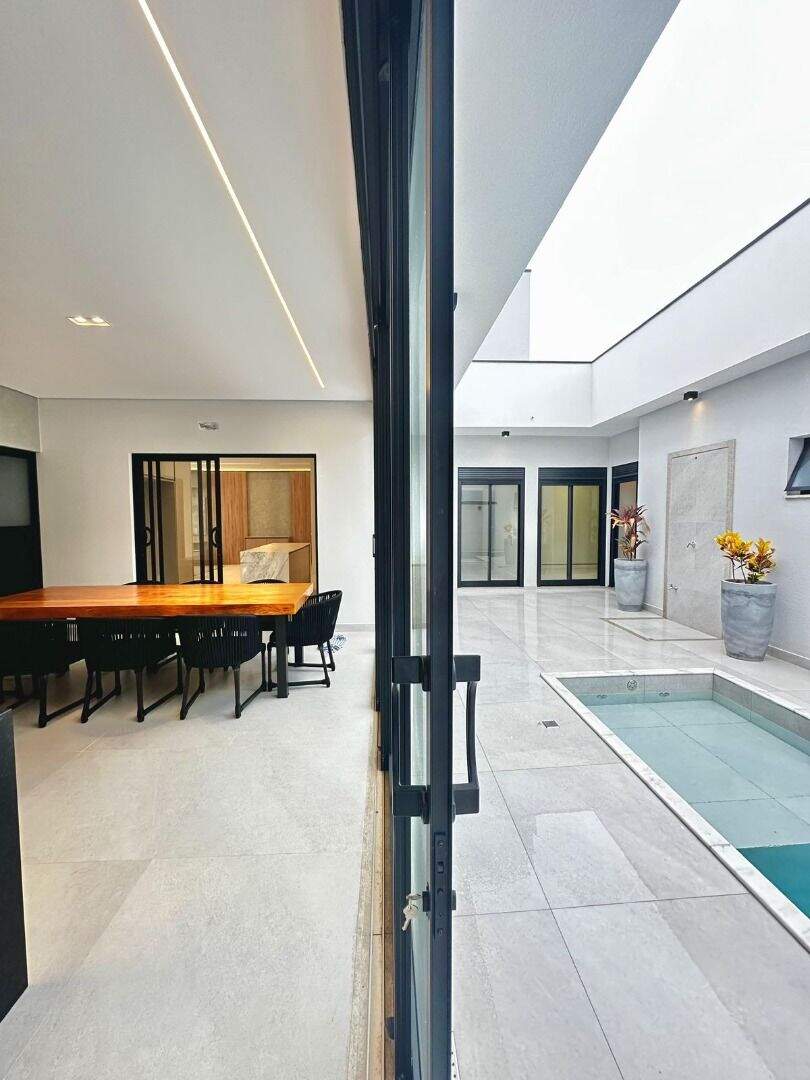 Casa à venda no Jardim Esplanada: 