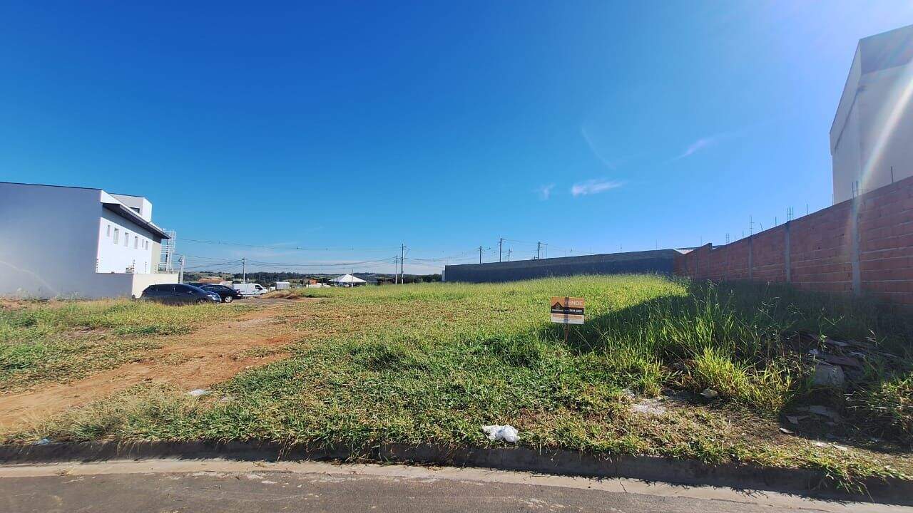 Terreno à venda no Jardim Esplanada: 