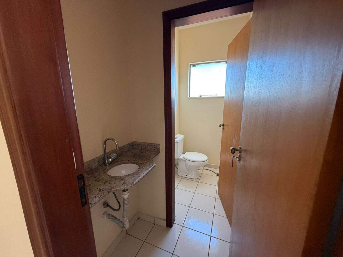 Sala para aluguel no Centro: 