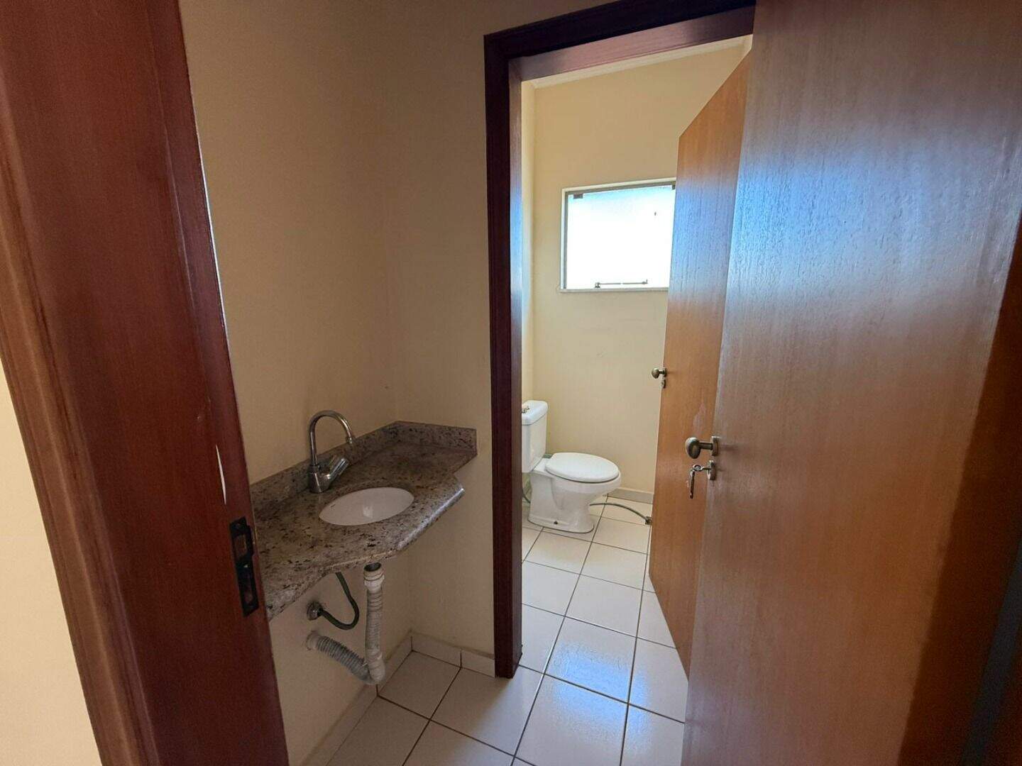 Sala para aluguel no Centro: 