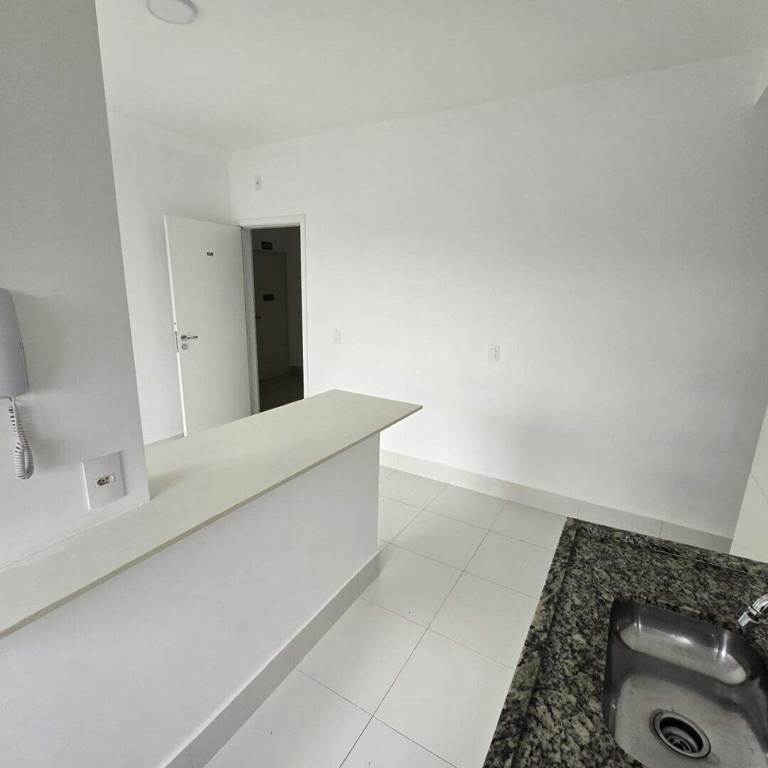 Apartamento para aluguel no Jardim Santiago: 