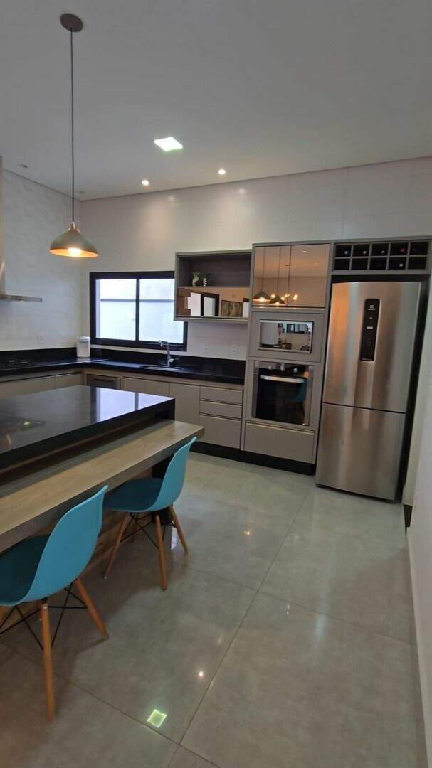 Casa à venda no Jardins di Roma: 