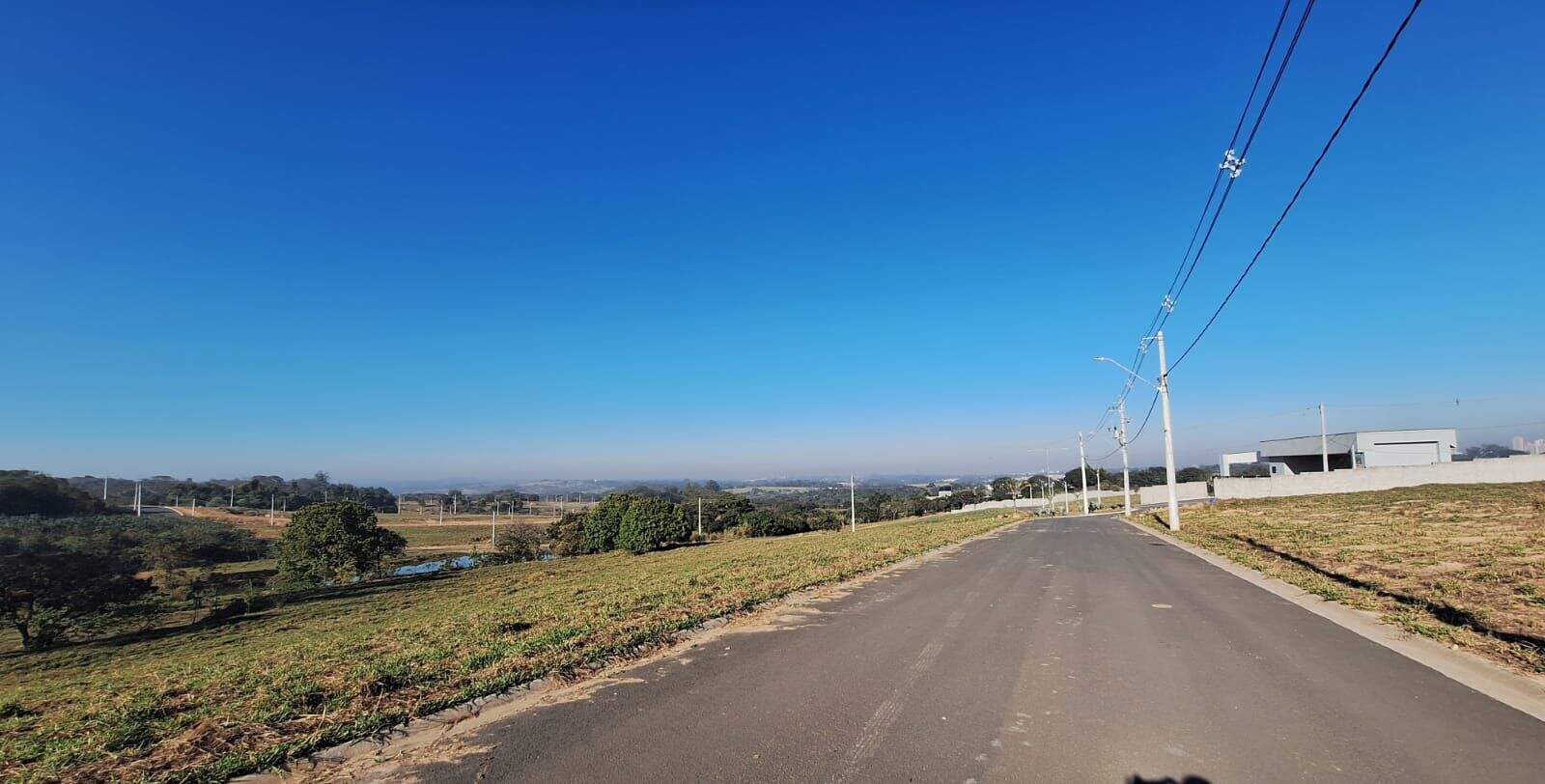 Terreno à venda no Santa Maria: 