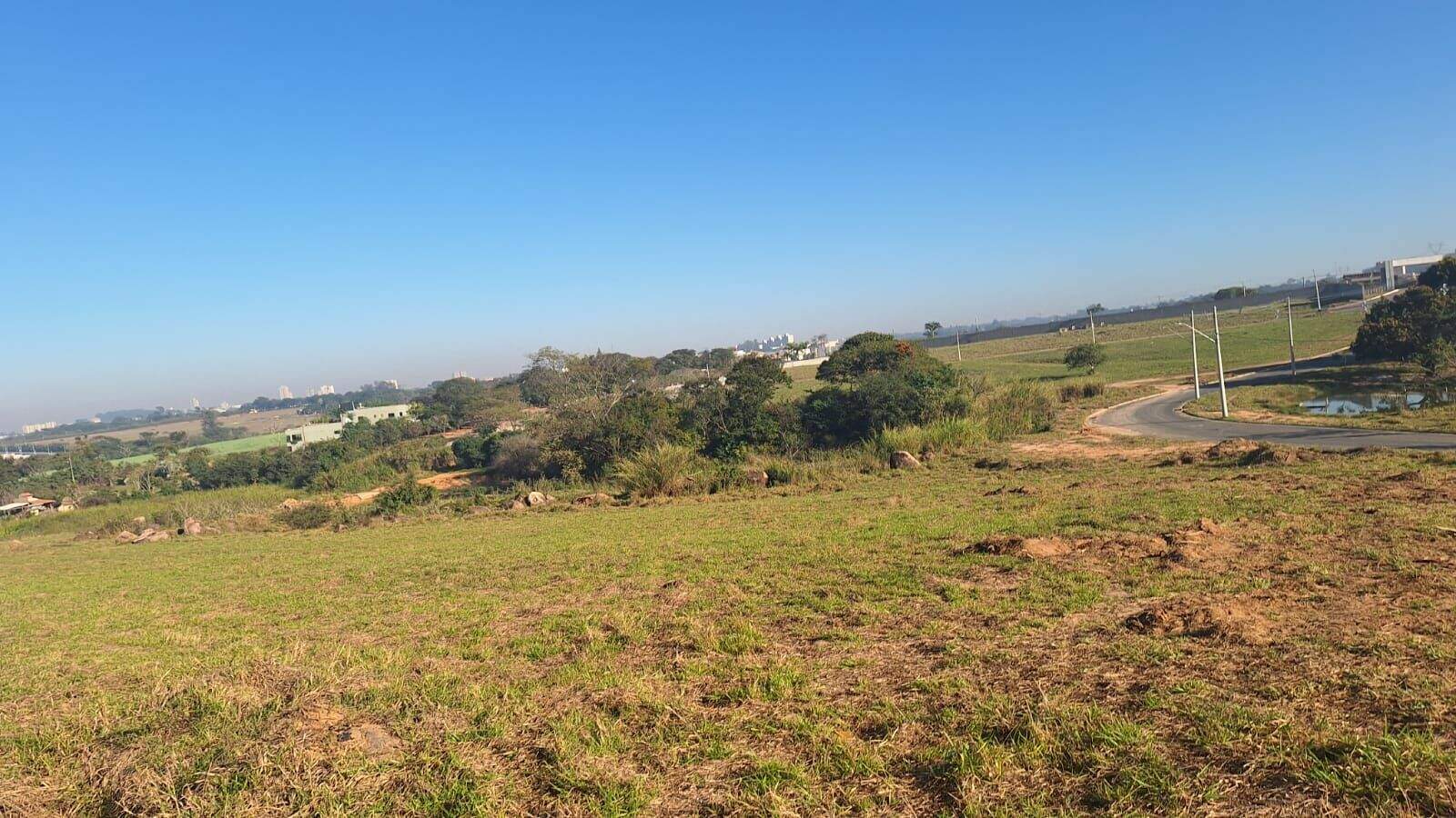 Terreno à venda no Santa Maria: 