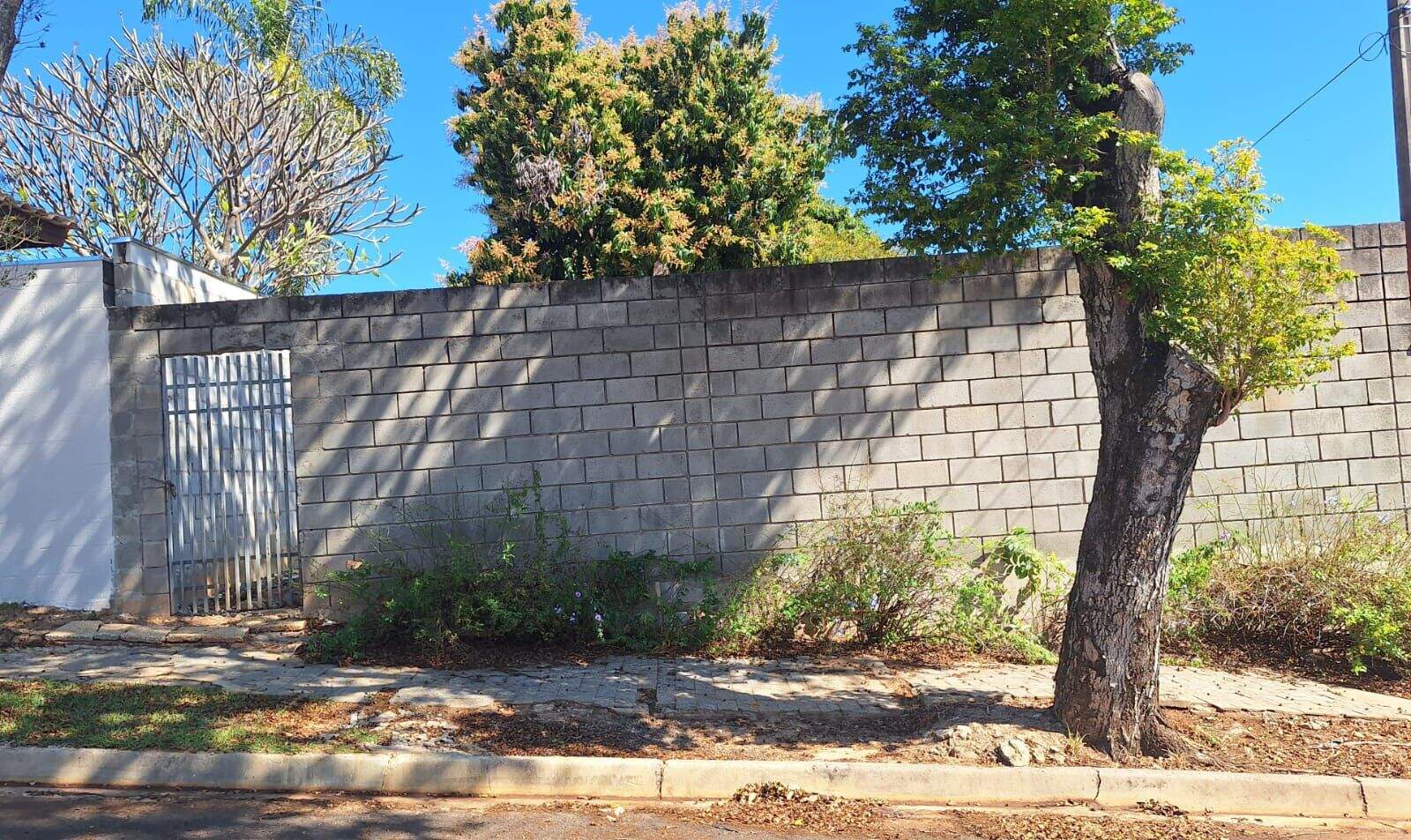 Terreno à venda no Jardim Europa II: 