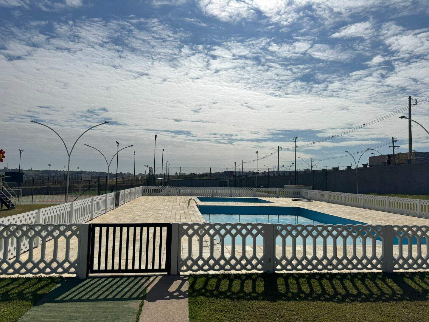 Terreno à venda no Jardim Esplanada: 
