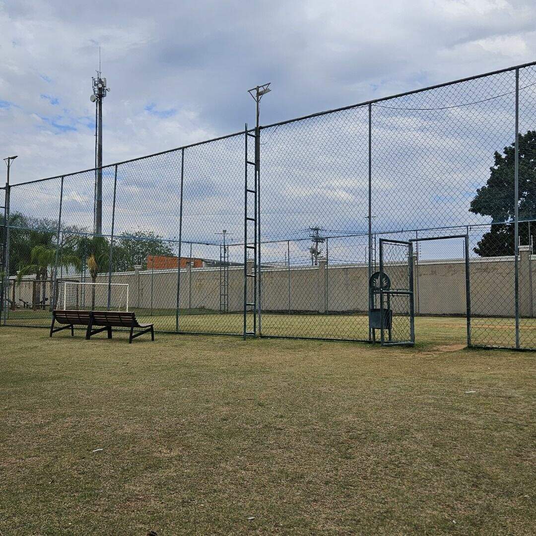 Terreno à venda no Jardim Residencial Alto De Itaici: 