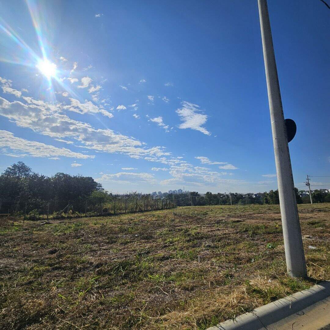 Terreno à venda no Altos da Bela Vista: 