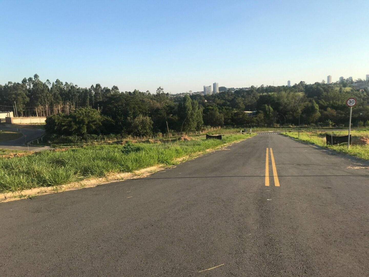 Terreno à venda no Residencial Casa do Lago: 