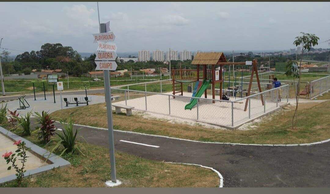 Terreno à venda no Núcleo Residencial Professor Carlos Aldrovandi: 