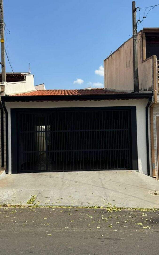 Casa à venda no Jardim Adriana: 