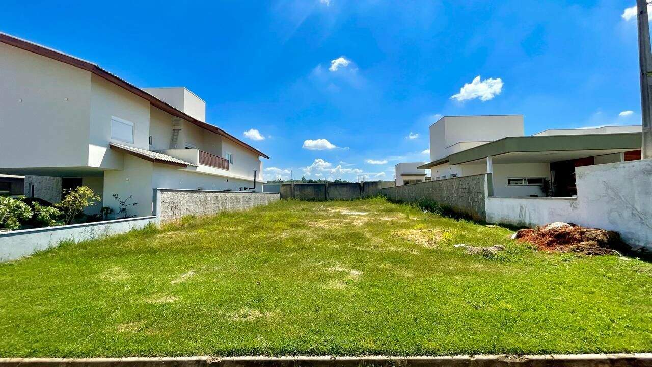 Terreno à venda no Portal dos Bandeirantes: 