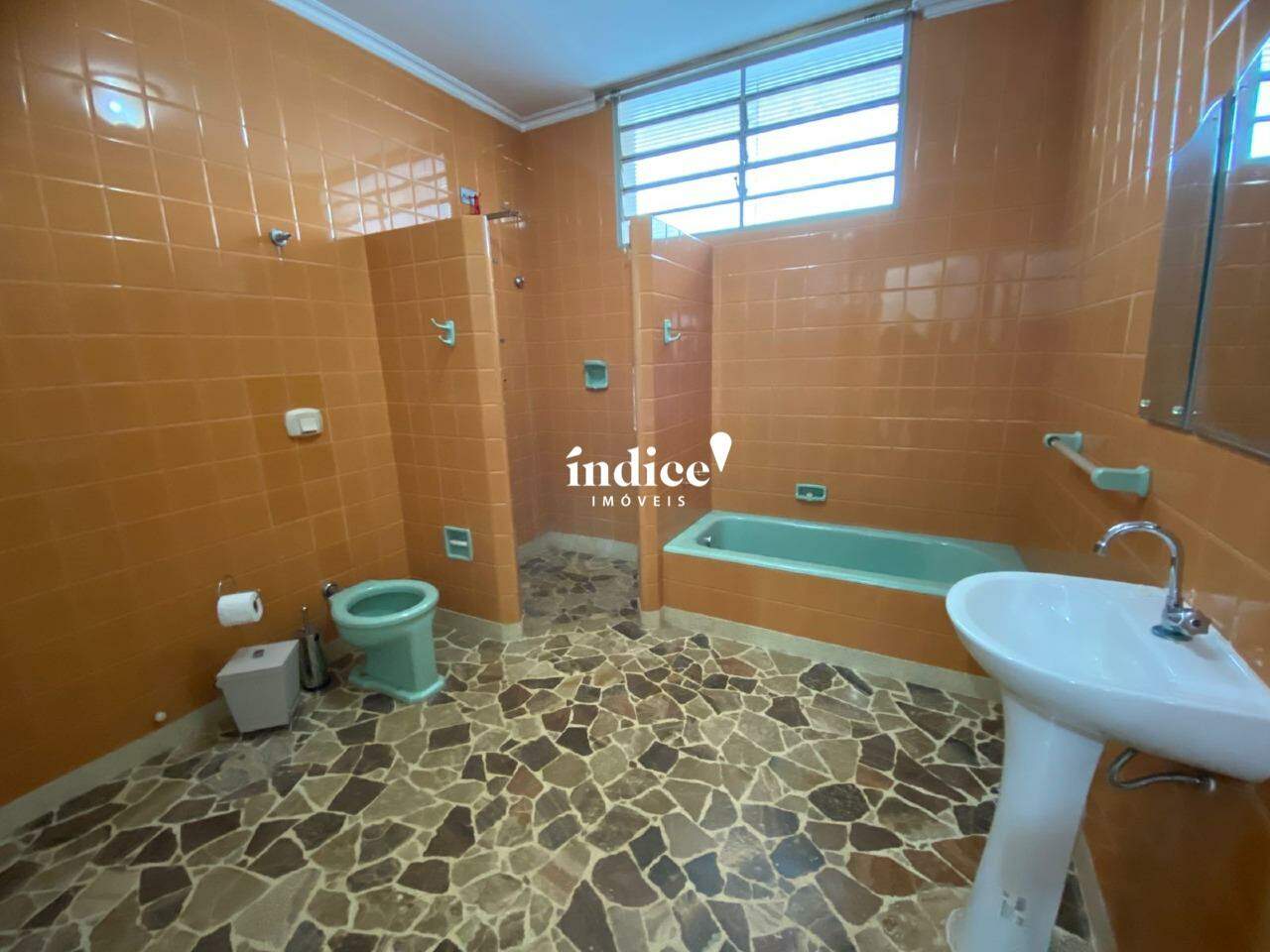 Casa Comercial para para aluguel no Jardim Sumaré na cidade de Ribeirão Preto: 