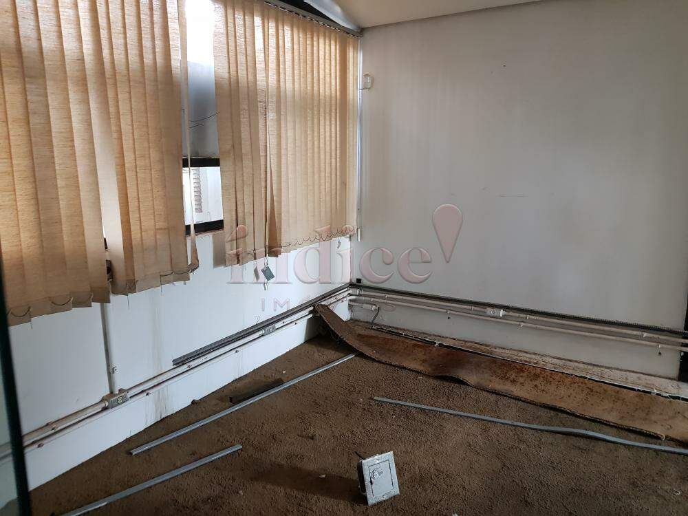 Salão Comercial para à venda no Centro na cidade de Ribeirão Preto: