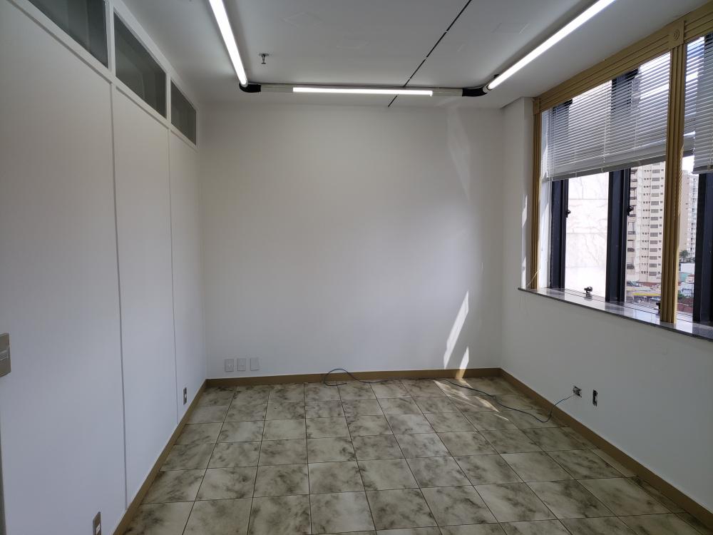 Sala Comercial para para aluguel no Centro na cidade de Ribeirão Preto: 