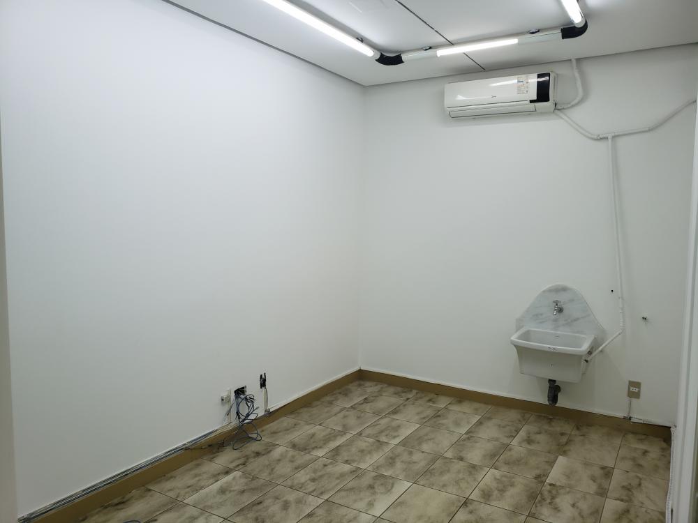 Sala Comercial para para aluguel no Centro na cidade de Ribeirão Preto: 